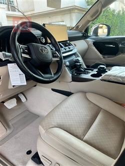 تويوتا لاندكروزر